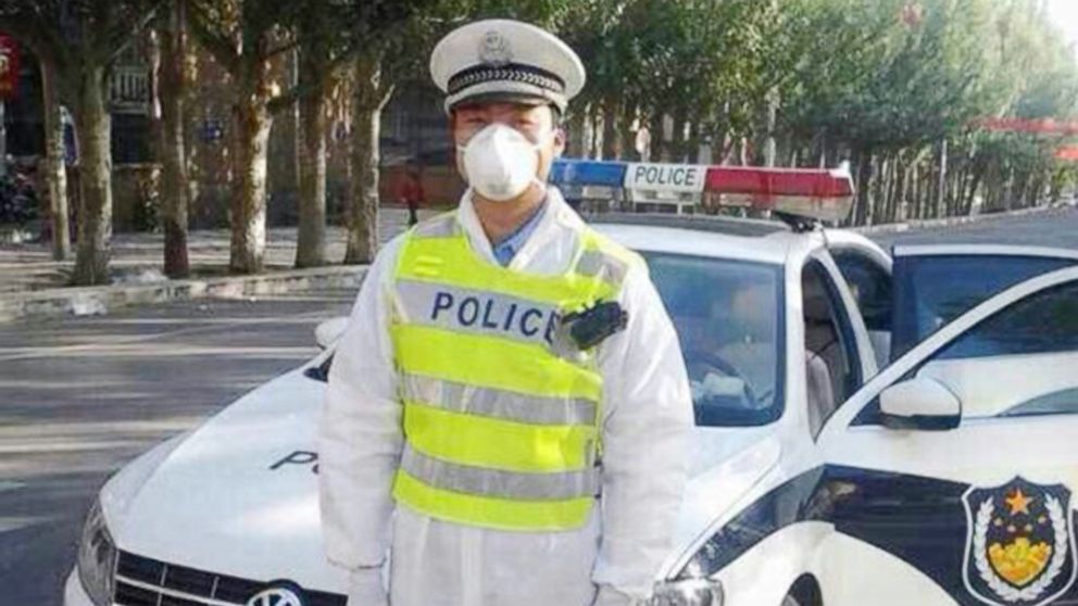 PHOTO: A policeman is shown in a Chinese village in quarantine after a bubonic plague death.
