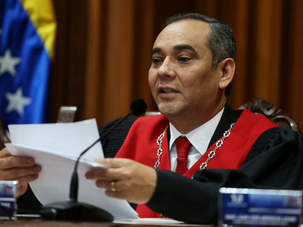 PHOTO: Venezuelas Supreme Court President Maikel Moreno, speaks during a news conference at the Supreme Court of Justice (TSJ) in Caracas, Venezuela April 1, 2017.