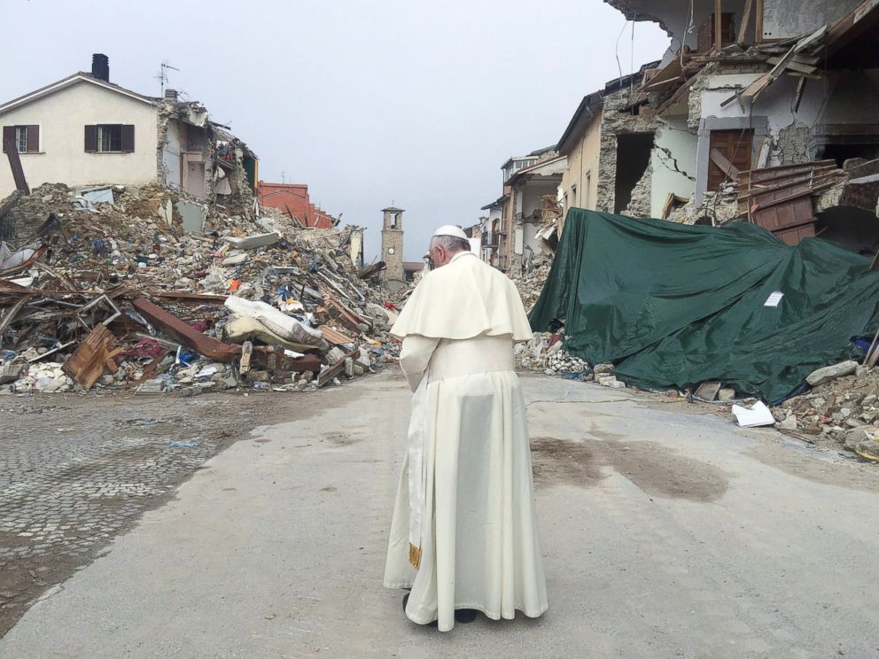 PHOTO: Pope Francis prays in Amatrice, Italy, Oct. 4, 2016. 