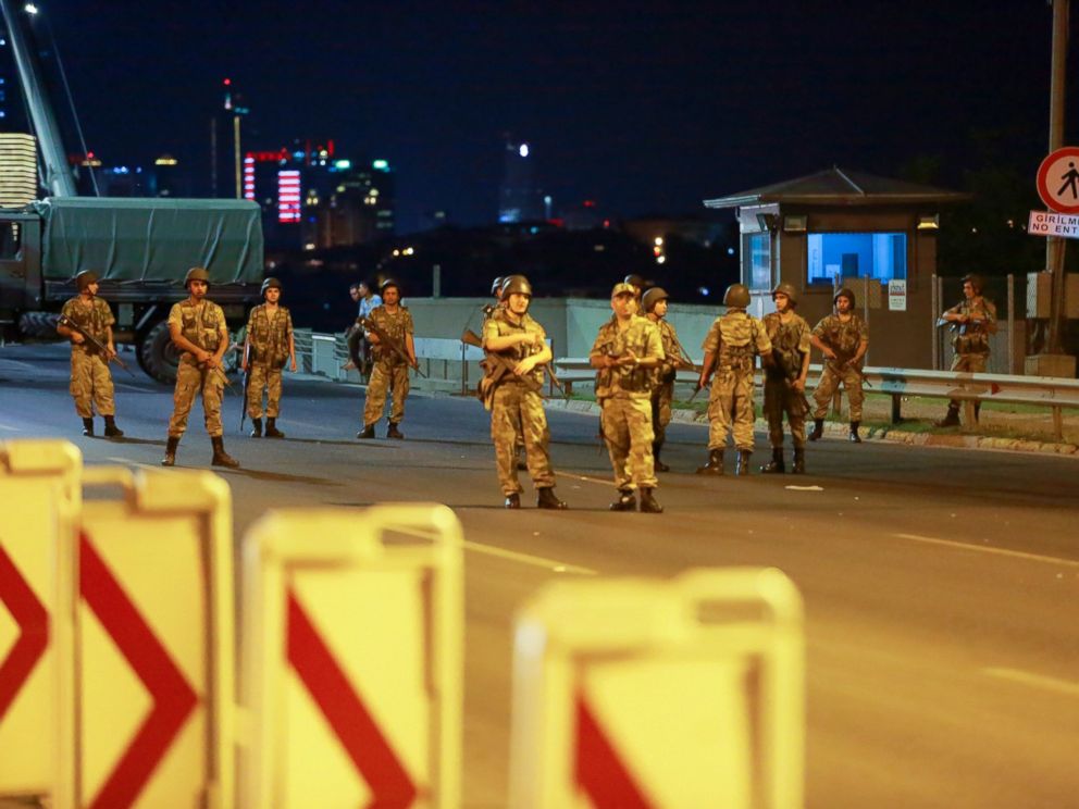 PHOTO: Turkish military block access to the Bosphorus bridge, which links the citys European and Asian sides, in Istanbul, Turkey, July 15, 2016.