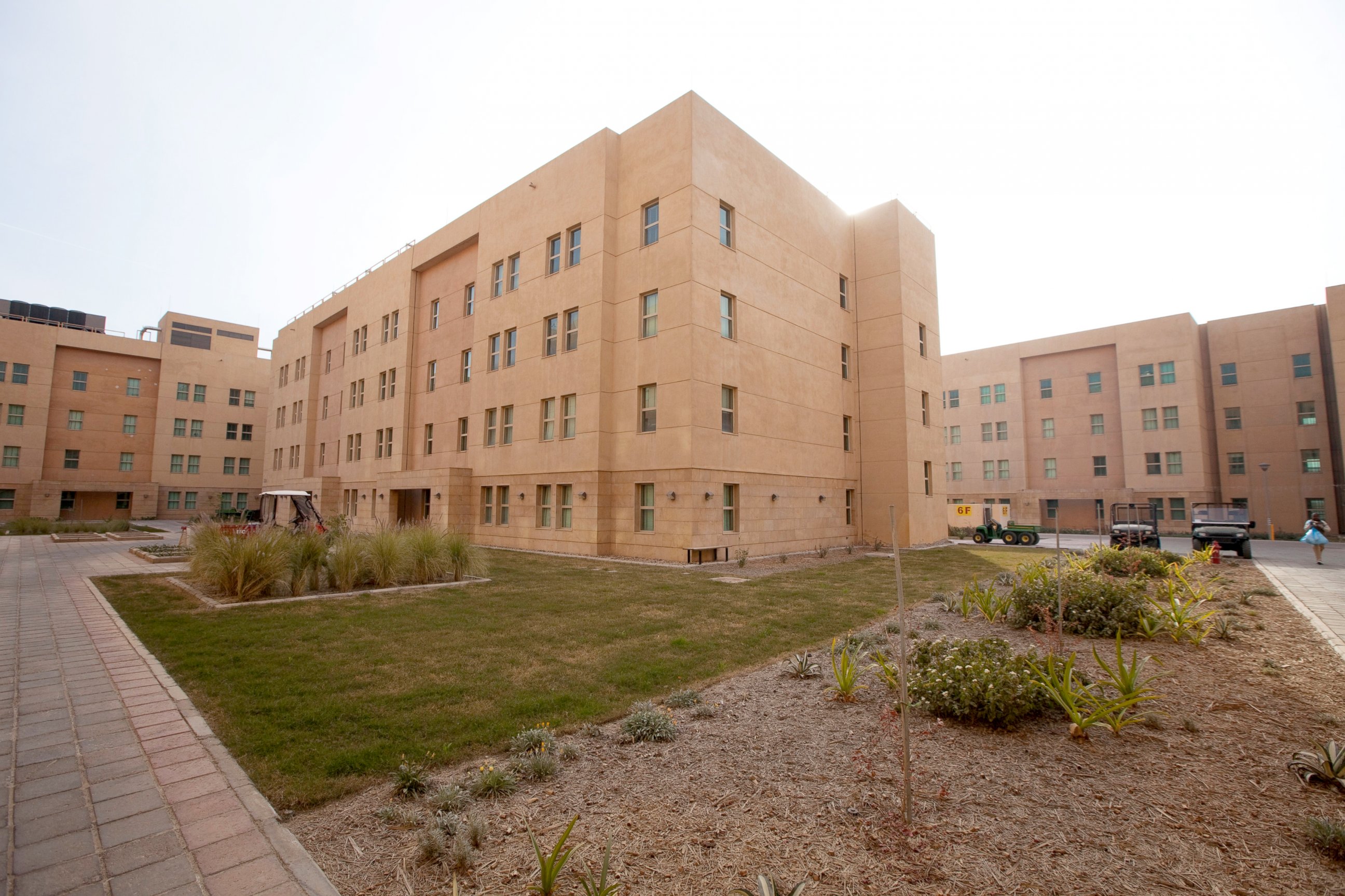 PHOTO: State Department apartments complete with bullet-proof glass windows stand inside the compound of the U.S. embassy in Baghdad, Dec. 14, 2011.