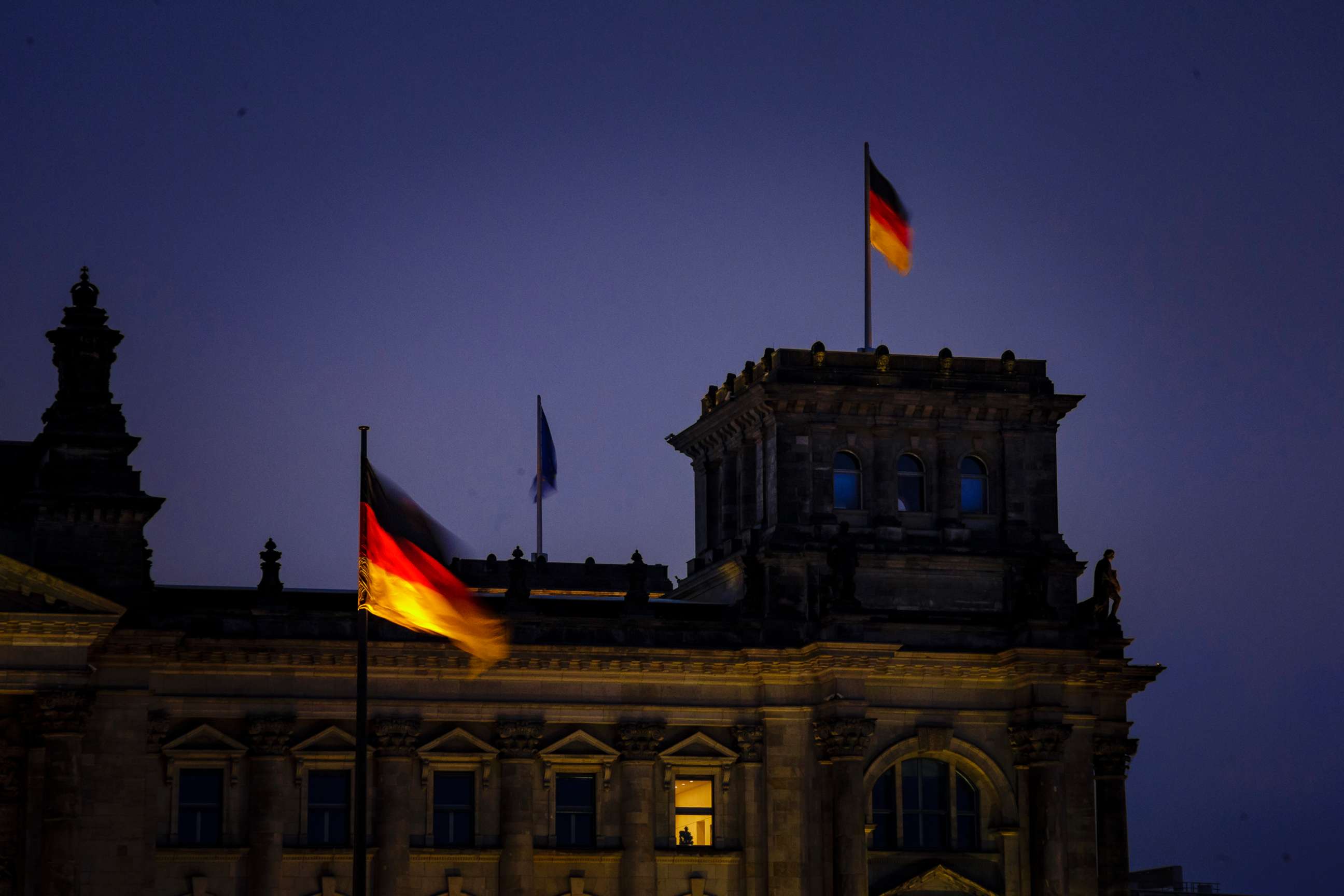 PHOTO: Night shot of the German Bundestag, Jan. 04, 2019 in Berlin, Germany.