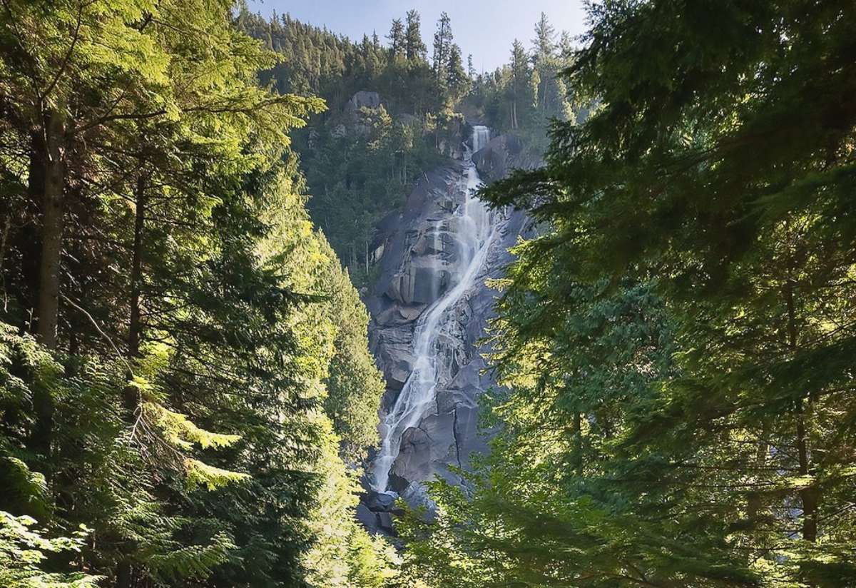 PHOTO: This handout photograph obtained July 6, 2018 shows the 335-meter-high (1,100-foot) Shannon Falls in British Columbia. Three video bloggers suffered fatal injuries after they slipped and fell into a pool 30 meters below.
