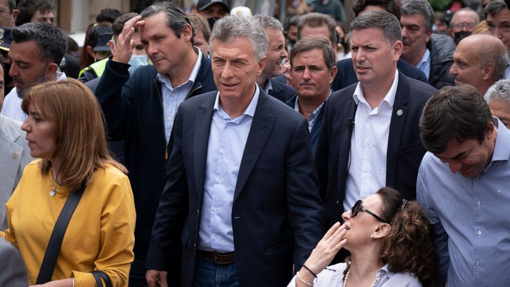 Argentine ex-president charged in sub family spying case