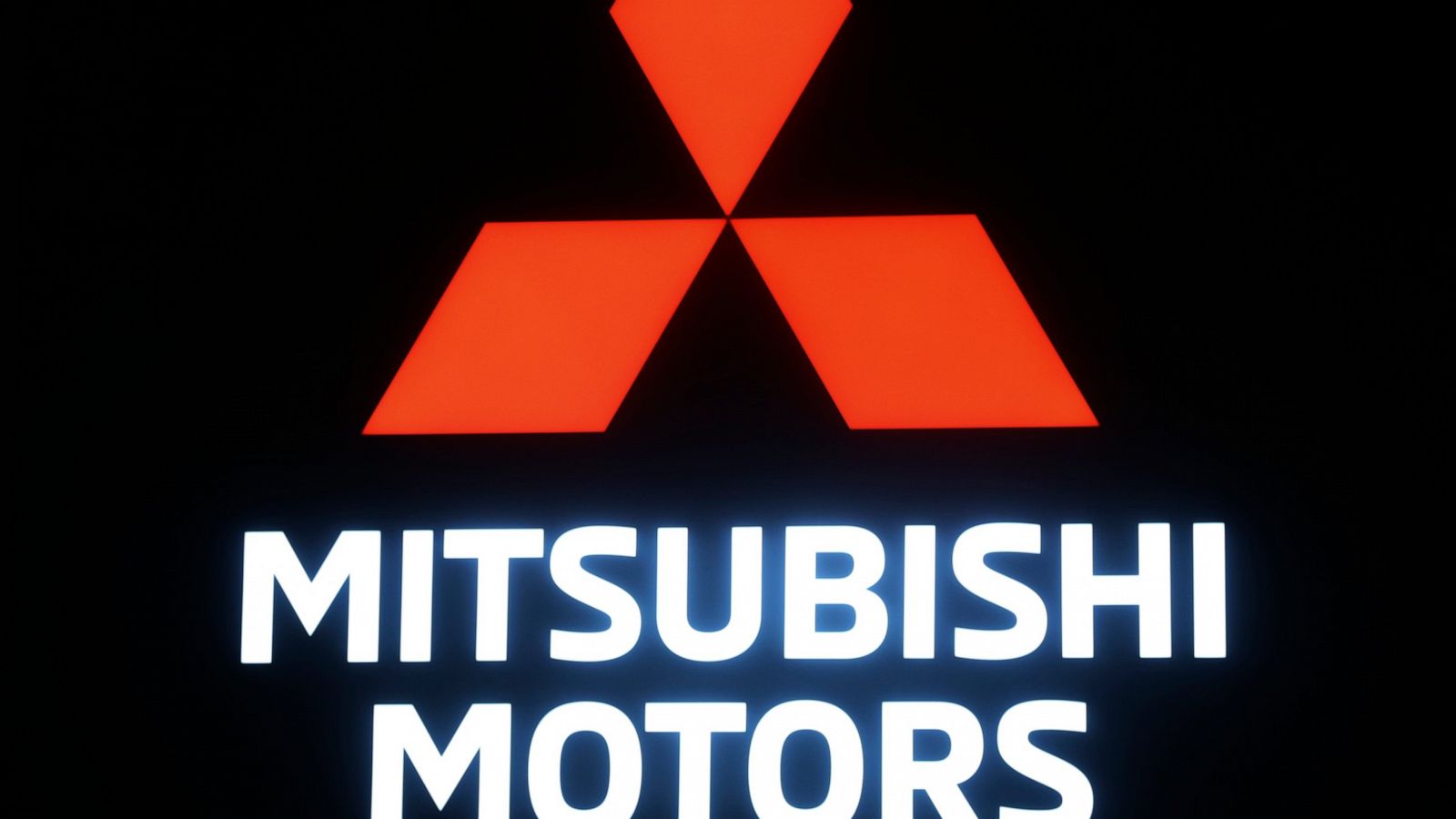 japan s mitsubishi motors predicts losses over pandemic abc news japan s mitsubishi motors predicts