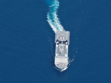 Worries grow about Indonesian sub's crew as oxygen dwindles thumbnail