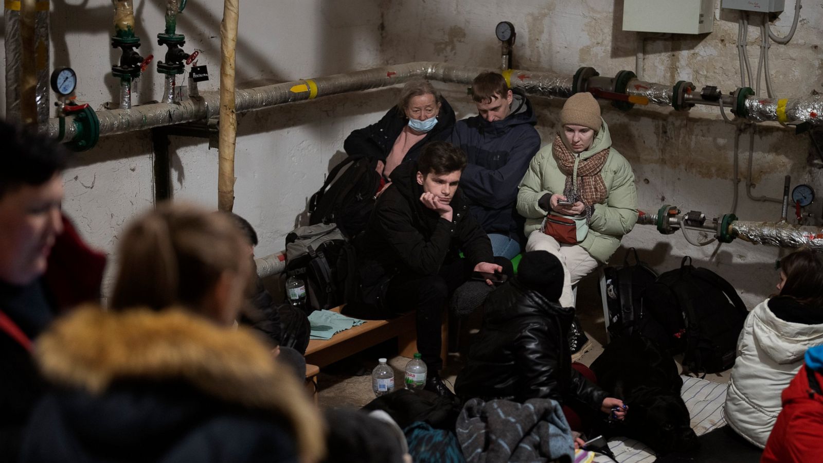 Street fighting begins in Kyiv; people urged to seek shelter - ABC News