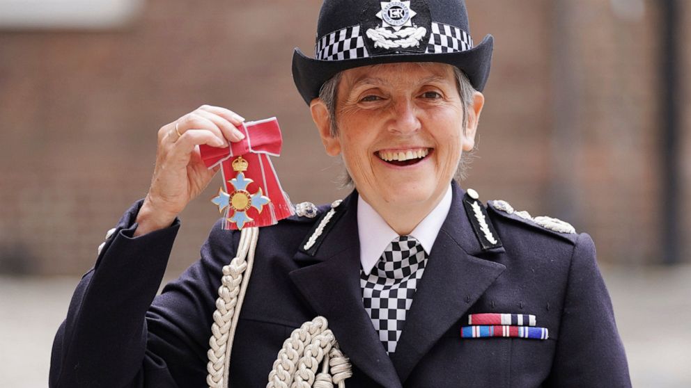 Scotland Yard police chief's term extended despite criticism