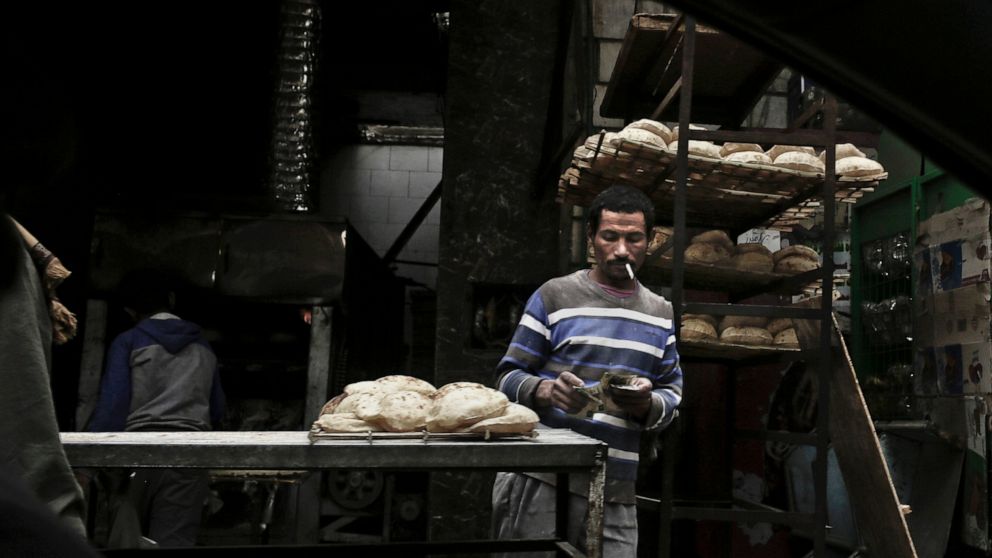 Egypt president vows to increase price of subsidized bread