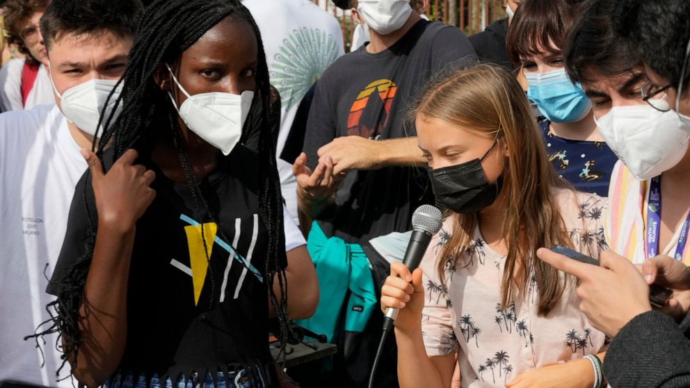 Young climate activists denounce 'youth-washing' in Milan