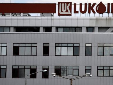 Bulgaria to let Russian oil refinery export despite EU ban