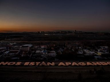 Spain: Snow adds to misery in Madrid slum area without power