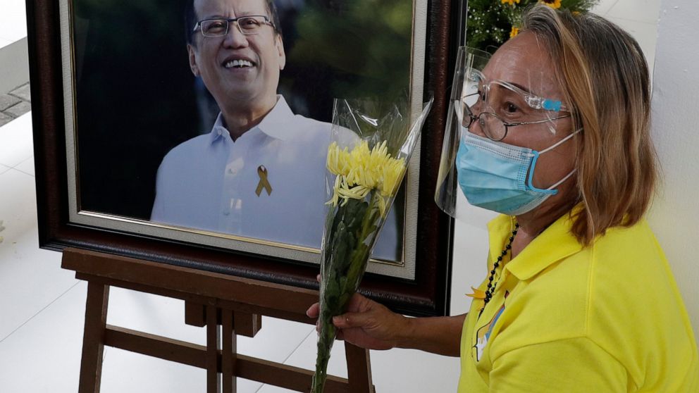 Aquino, Philippine ex-leader who challenged China, is buried