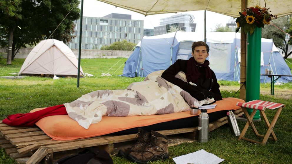 In German election, hunger strikers seek climate promises