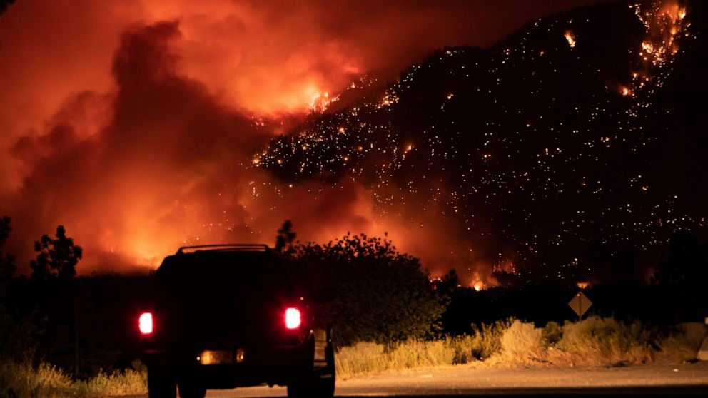 Canada hunts for survivors of fire that destroyed small town