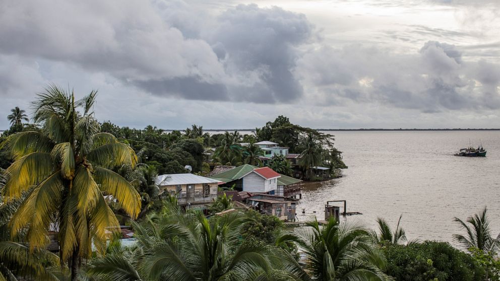 Hurricane Bonnie drives westward off Mexico’s Pacific coast