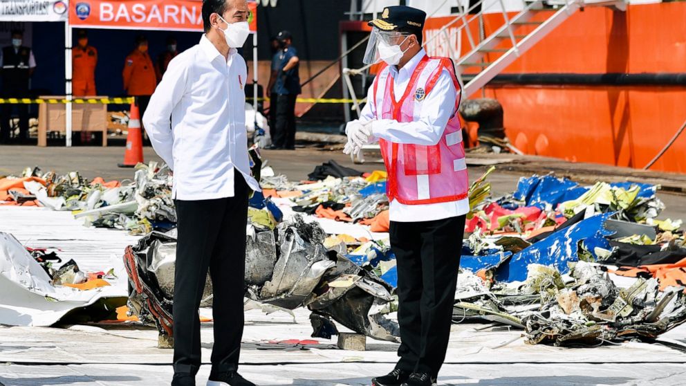 Indonesian leader promises compensation for plane crash Indonesian leader promises compensation for plane crash