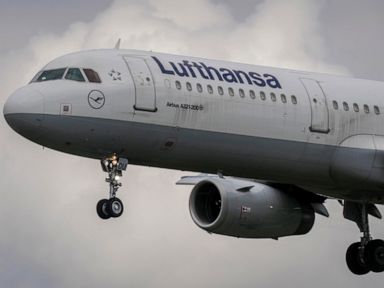 Pilots with Germany's Lufthansa back possible strike action thumbnail