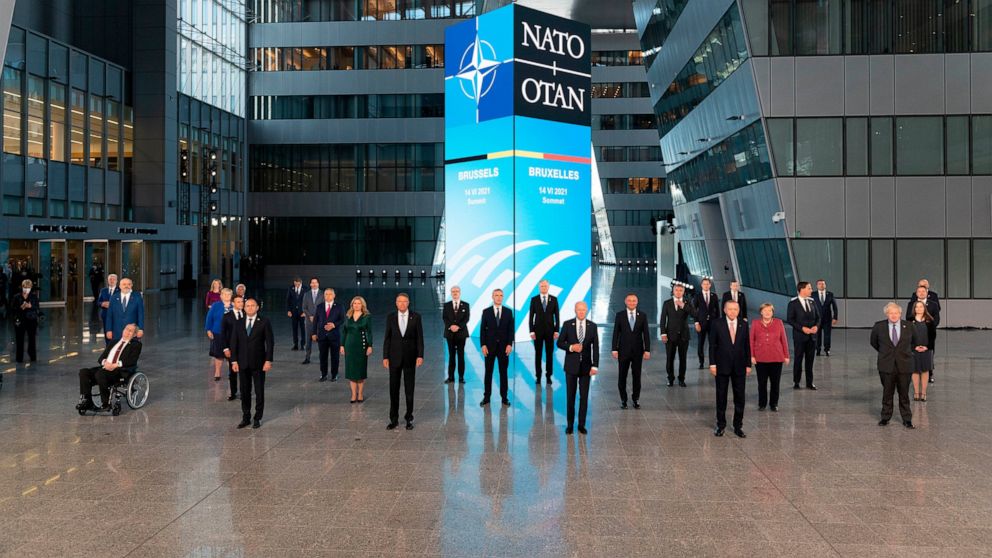 Bruxelles: Leaders pose for a family photo before a meeting at the Nato Headquarters