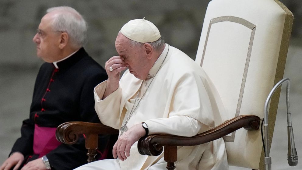 Pope asks for special prayers for ‘very sick’ Benedict XVI