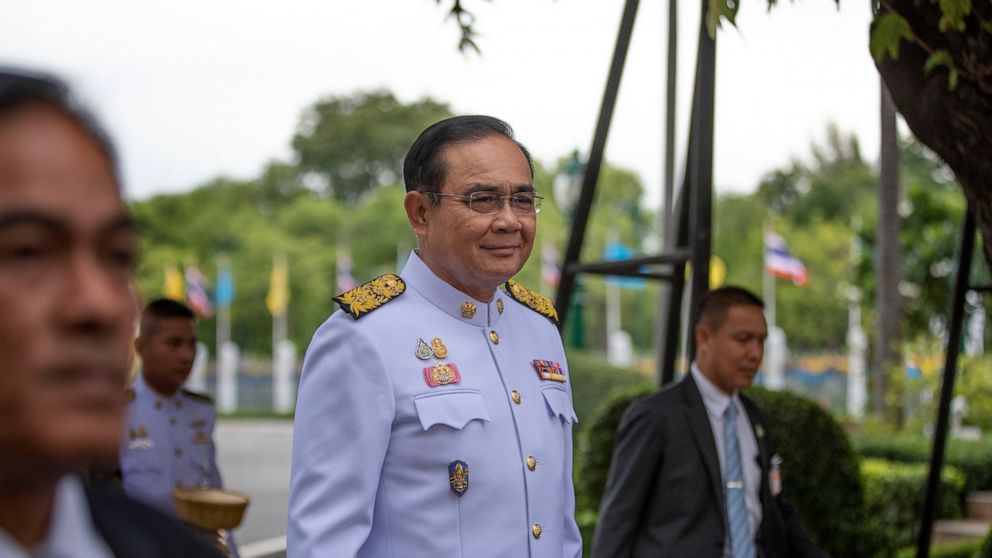 Ombudsman Calls Thai Pm S Incomplete Oath Unconstitutional Abc News