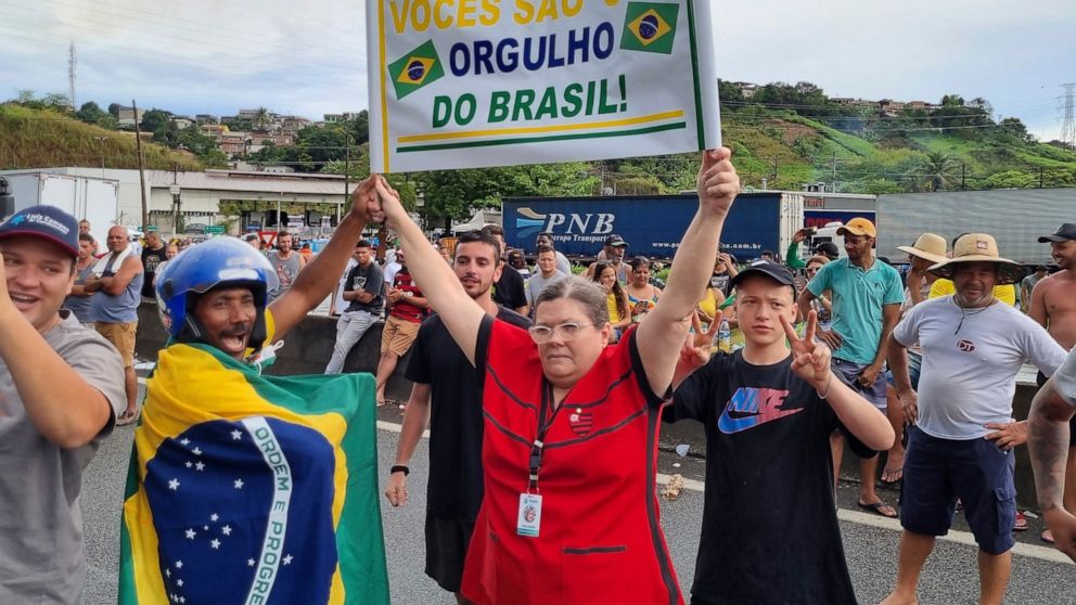 Brazil truckers jam traffic to protest Bolsonaro loss