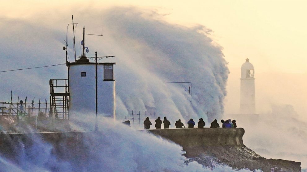 UK warns people to stay home as it braces for 90 mph winds