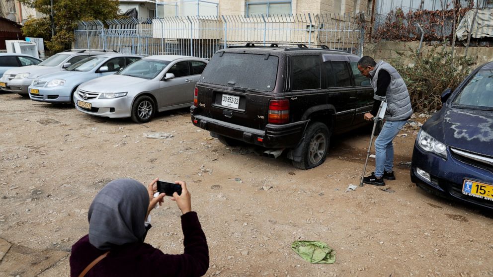 Palestinians' tires slashed in tense Jerusalem neighborhood