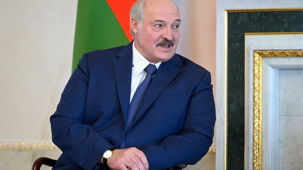 Belarus targets rights activists, journalists with raids