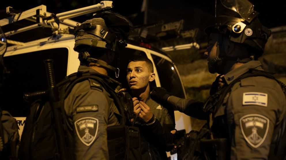 Palestinians, Israeli settlers scuffle in east Jerusalem
