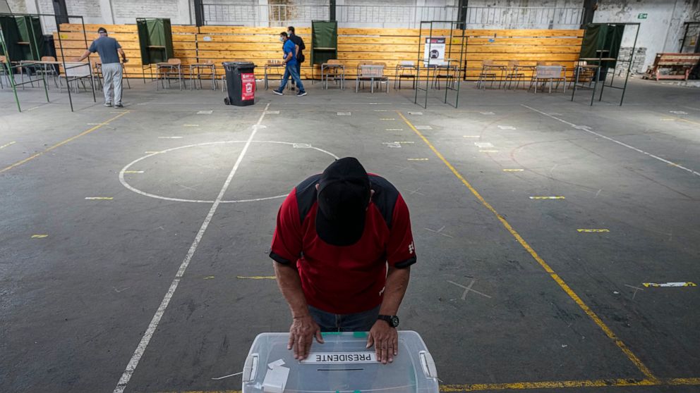 Fear of extremes driving voters in Chile presidential runoff