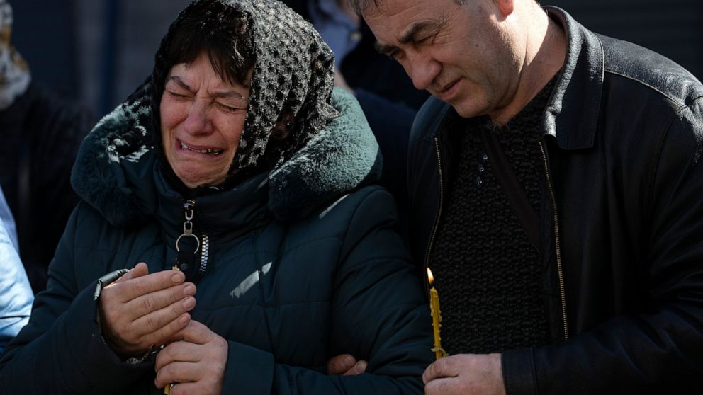 Over 900 civilians dead around Kyiv, Russia vows new attacks