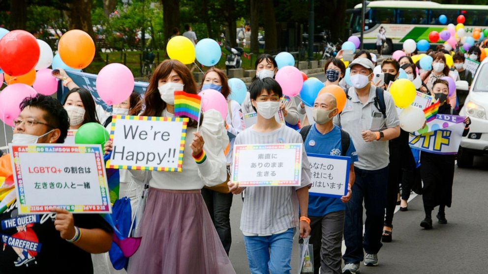 Rights group urges Japan to update law on changing gender