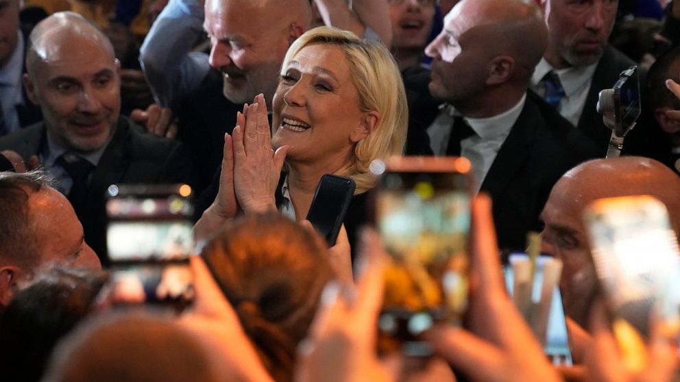 Macron, Le Pen trade blows in final day of campaign - ABC News