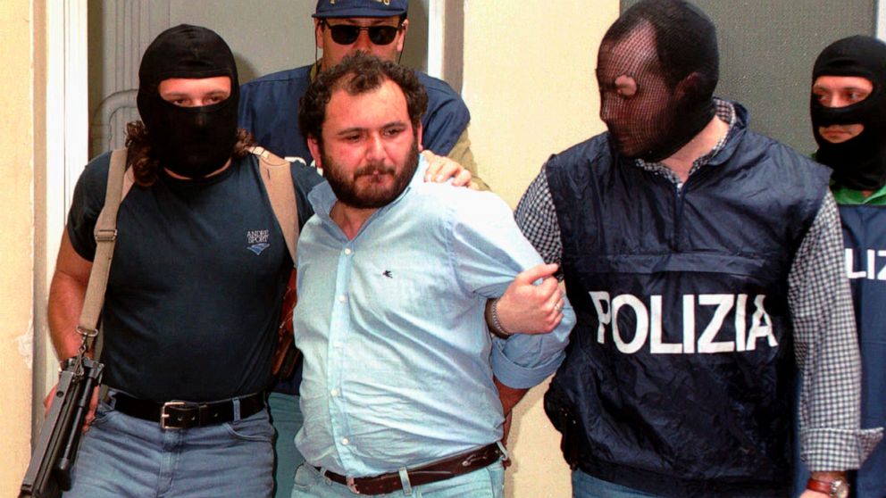 Mafia hit man apologizes; Italians indignant at his release