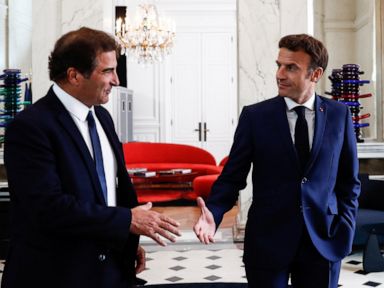 Macron holds postelection talks with French party leaders