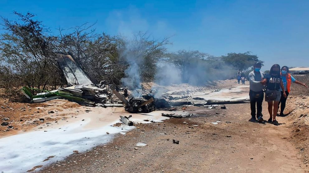 7 killed when plane on Nazca lines tour crashes in Peru