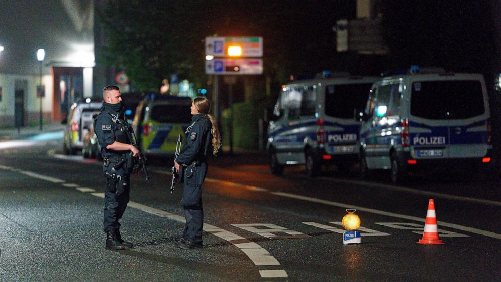 German police detain 4 on Yom Kippur after synagogue threat