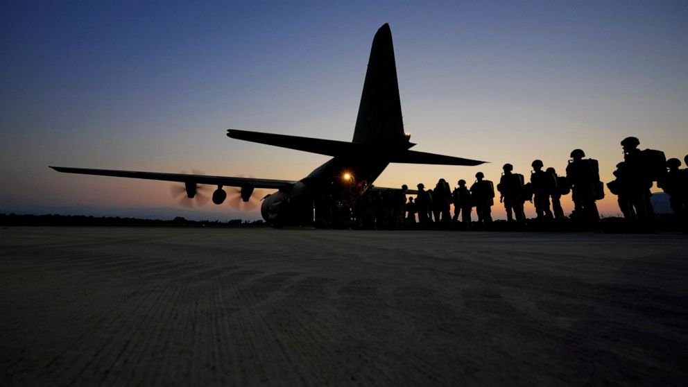 UK: Joint airdrop drill affirms UK's support for Jordan