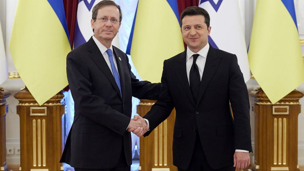 Israeli president in Ukraine to honor Holocaust victims