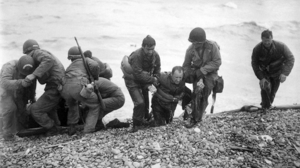 Unprecedented scale: D-Day's fighters, helpers, victims - ABC News