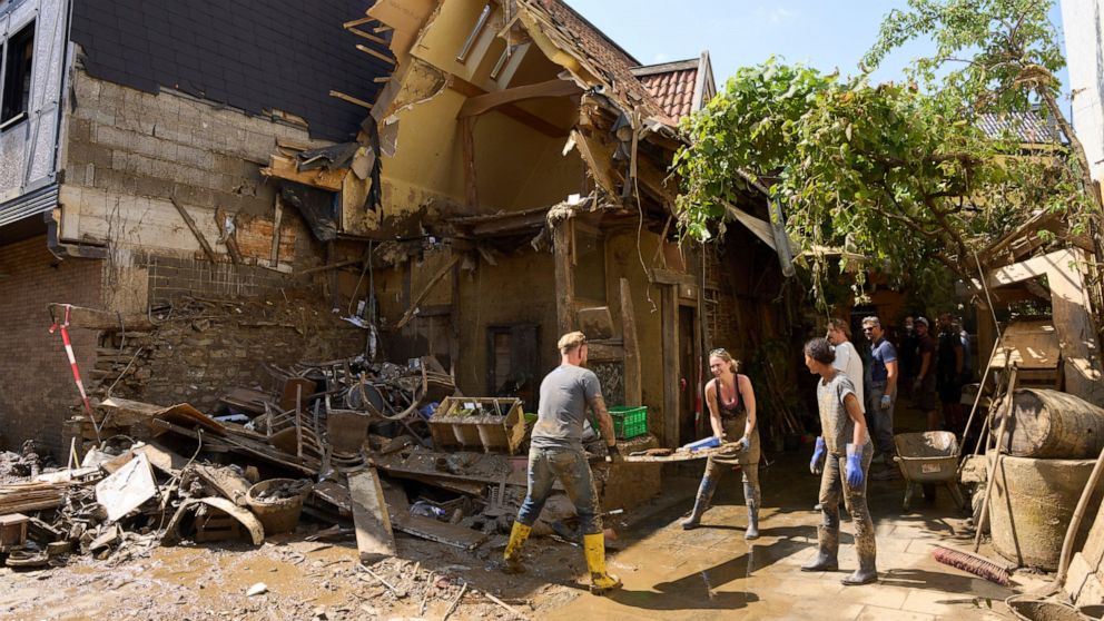 Heavy rain forecast to hit German flood regions over weekend