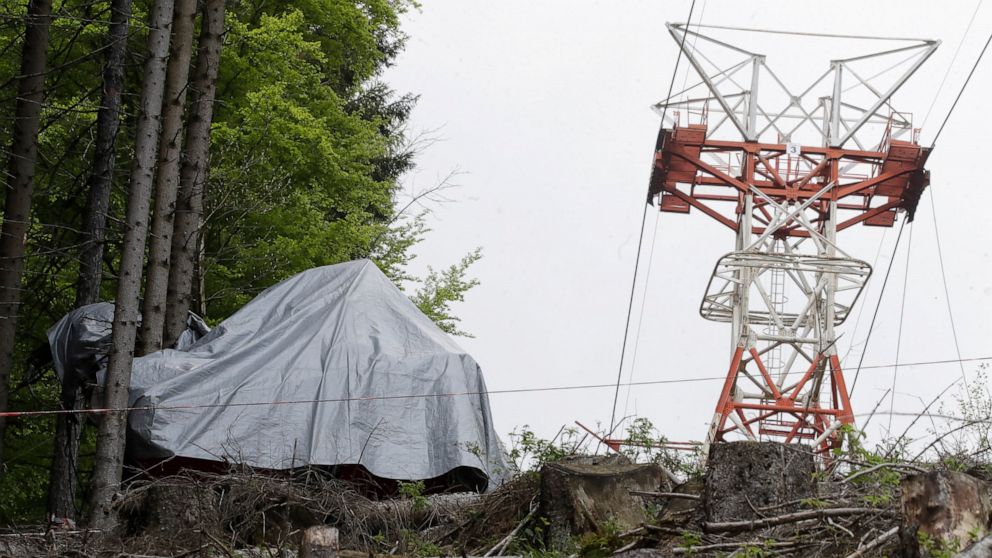 Judge: Blame in Italy cable car deaths rests with technician