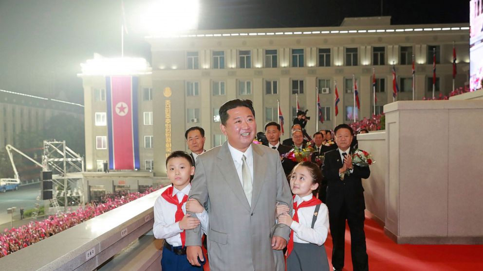 Thinner Kim steals spotlight at North Korean parade