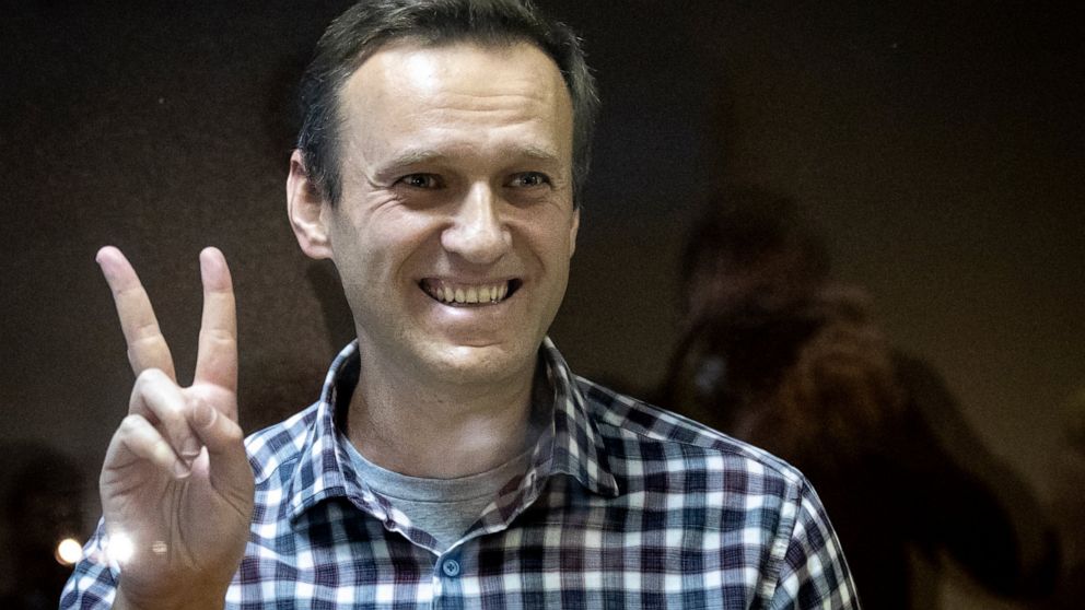 EU slaps sanctions on 4 Russia officials over Navalny arrest EU slaps sanctions on 4 Russia officials over Navalny arrest