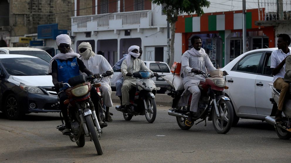 Thousands demonstrate in Chad against military transition