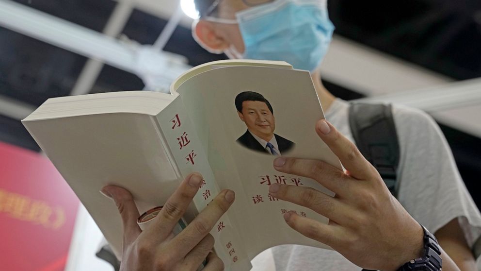 Hong Kong book fair kicks off with fewer political books