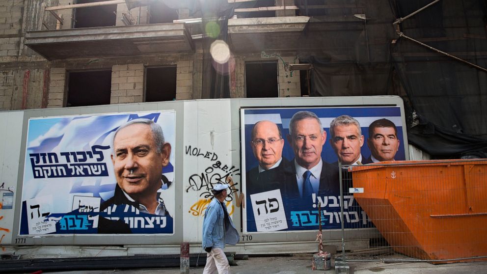 Benjamin Netanyahu, Moshe Yaalon, Benny Gantz, Yair Lapid and Gabi Ashkenazi