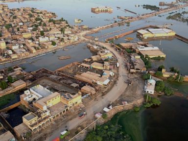 UN to seek $160 million in emergency aid for Pakistan floods UN to seek $160 million in emergency aid for Pakistan floods