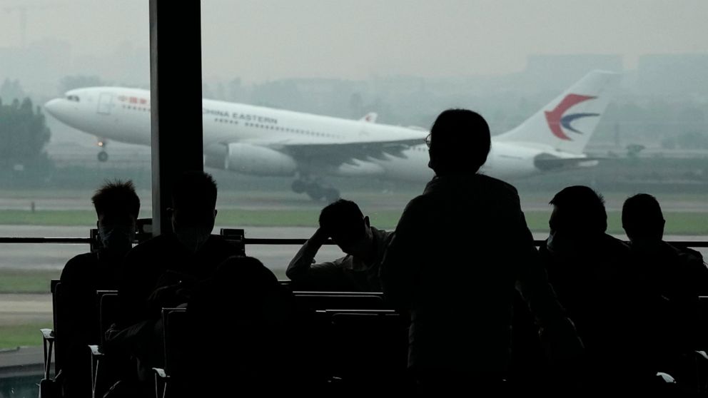 Muddy conditions hamper search for China Eastern wreckage